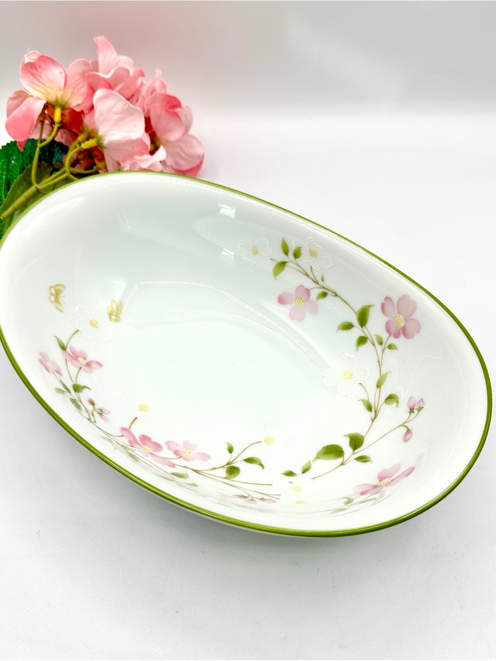 Noritake First Blush Vegetable Side Dish Bowl